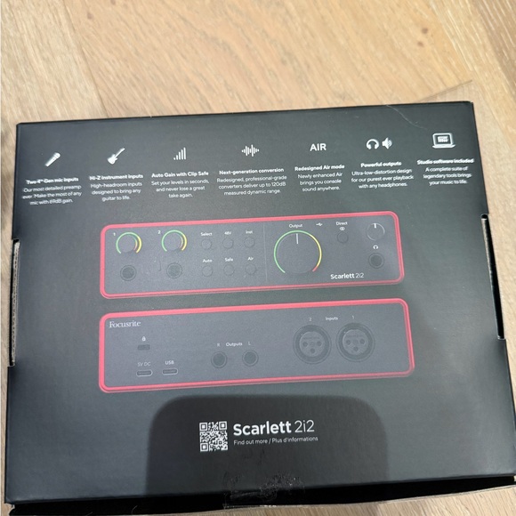Scarlett 2i2 USB Audio Interface - Red - Picture 3 of 5